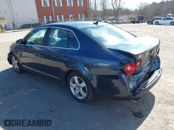 2009 Volkswagen Jetta SE with VIN 3VWRZ71K59M057372, listed as a IAAI auction lot 41741847 with 197,105 mi miles and . Bid and sale history available at DreamBid. Image 3.