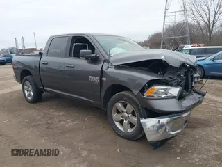 2019 Ram 1500 Big Horn z VIN 1C6RR7LT4KS708231, wystawiony jako IAAI lot #41149485 z przebiegiem 69 576 mil mil oraz . Historia ofert i sprzedaży dostępna na DreamBid. Obrazek 1.