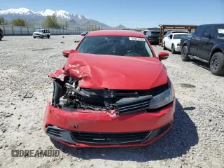 2013 Volkswagen Jetta SE with VIN 3VWDP7AJ6DM401761, listed as a Copart auction lot 52921765 with 119,847 mi miles and Salvage title. Bid and sale history available at DreamBid. Image 5.