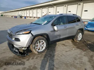 2014 Jeep Cherokee Latitude z VIN 1C4PJMCSXEW182438, wystawiony jako Copart lot #50484715 z przebiegiem 146 159 mil mil oraz Szkody całkowita. Historia ofert i sprzedaży dostępna na DreamBid. Obrazek 1.