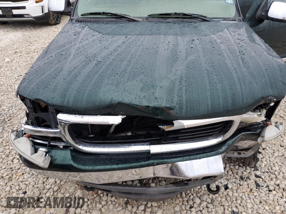 2002 GMC Sierra 1500HD SLE z VIN 1GTGK13U22F189540, wystawiony jako Copart lot #42460355 z przebiegiem 321 766 mil mil oraz Szkoda całkowita • Salvage title. Historia ofert i sprzedaży dostępna na DreamBid. Obrazek 11.