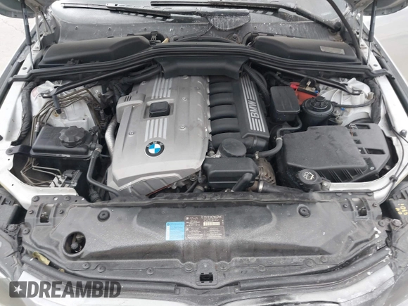 2007 BMW 5 Series 530i with VIN WBANE73537CM45085, listed as a IAAI auction lot 42044302 with 170,227 mi miles. Bid and sale history available at carsss.com. Image 10.