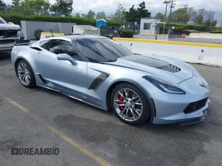 2017 Chevrolet Corvette Z06 2LZ z VIN 1G1YS2D64H5603029, wystawiony jako IAAI lot #42130863 z przebiegiem 27 152 mil mil oraz . Historia ofert i sprzedaży dostępna na DreamBid. Obrazek 1.