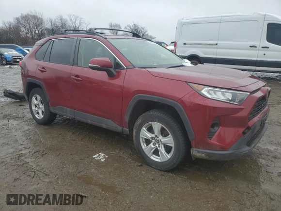2019 Toyota RAV4 XLE with VIN JTMP1RFV5KD502131, listed as a Copart auction lot 44946185 with 90,674 mi miles and Salvage Title. Bid and sale history available at carsss.com. Image 4.