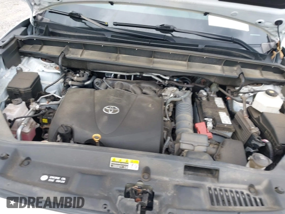 2021 Toyota Highlander XLE with VIN 5TDHZRBH9MS551417, listed as a IAAI auction lot 42751622 with 60,295 mi miles and . Bid and sale history available at DreamBid. Image 10.