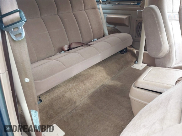 1990 Ford Bronco Custom с VIN 1FMEU15H0LLB25514, выставлен на аукционе IAAI как лот 42366593 с пробегом 75 762 миль миль и . История ставок и продаж доступна на DreamBid. Изображение 8.