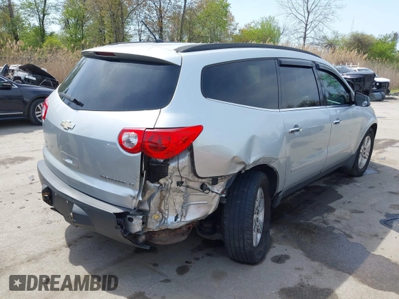 2012 Chevrolet Traverse 1LT z VIN 1GNKVGED0CJ156706, wystawiony jako IAAI lot #42059502 z przebiegiem 138 935 mil mil oraz . Historia ofert i sprzedaży dostępna na DreamBid. Obrazek 4.