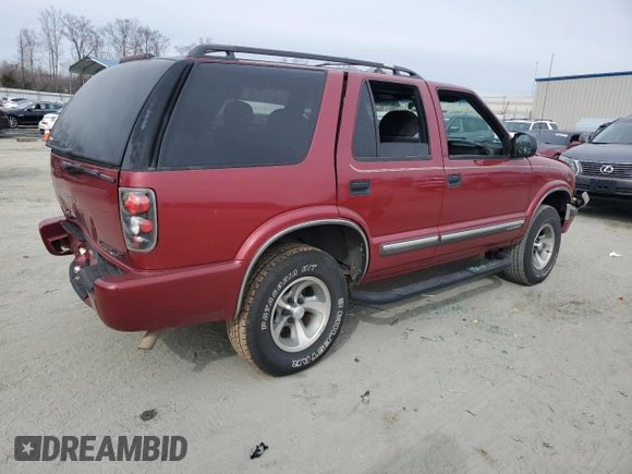2001 Chevrolet Blazer LT with VIN 1GNCS13W11K260613, listed as a Copart auction lot 42402085 with 205,229 mi miles and Salvage title. Bid and sale history available at DreamBid. Image 3.