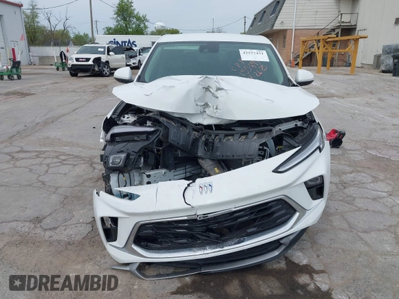 2025 Buick Encore GX Preferred with VIN KL4AMBSLXSB036145, listed as a IAAI auction lot 42157431 with 9,334 mi miles and . Bid and sale history available at DreamBid. Image 12.