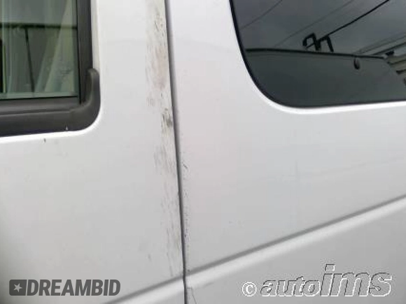 2012 Ford Econoline Passenger XL z VIN 1FBSS3BL3CDB25491, wystawiony jako IAAI lot #42338220 z przebiegiem 221 099 mil mil oraz . Historia ofert i sprzedaży dostępna na DreamBid. Obrazek 1.