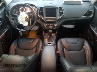 2020 Jeep Cherokee Trailhawk Elite с VIN 1C4PJMBX9LD562523, выставлен на аукционе Copart как лот 41488455 с пробегом 79 301 миль миль и Списание • Salvage title. История ставок и продаж доступна на DreamBid. Изображение 8.