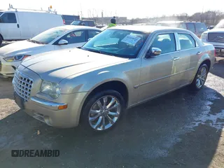 2006 Chrysler 300 C with VIN 2C3KK63H66H374760, listed as a IAAI auction lot 41365655 with 186,900 mi miles. Bid and sale history available at carsss.com. Image 2.
