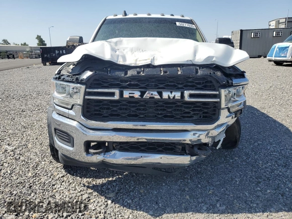 2020 Ram 5500 Tradesman with VIN 3C7WRNFL7LG105233, listed as a Copart auction lot 59277835 with 64,119 mi miles and Salvage title. Bid and sale history available at DreamBid. Image 5.