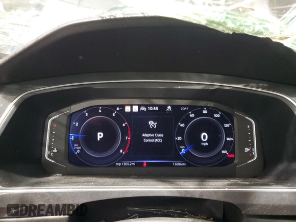 2023 Volkswagen Tiguan SEL R-Line with VIN 3VV4B7AX3PM072402, listed as a Copart auction lot 56656515 with 13,686 mi miles and Salvage title. Bid and sale history available at DreamBid. Image 9.