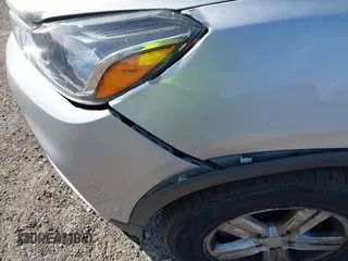 2020 Chevrolet Trax LS with VIN 3GNCJKSB3LL132835, listed as a IAAI auction lot 41724270 with 1 mi miles. Bid and sale history available at carsss.com. Image 19.
