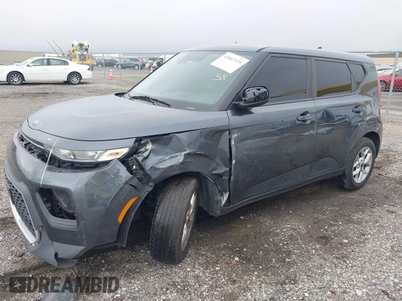 2020 Kia Soul S with VIN KNDJ23AU5L7053547, listed as a IAAI auction lot 41807125 with 109,829 mi miles. Bid and sale history available at carsss.com. Image 2.
