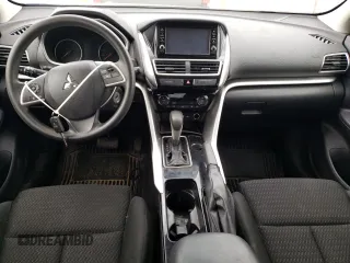 2020 Mitsubishi Eclipse Cross ES z VIN JA4AS3AA0LZ014580, wystawiony jako Copart lot #57569465 z przebiegiem 74 953 mil mil oraz Szkoda całkowita • Salvage title. Historia ofert i sprzedaży dostępna na DreamBid. Obrazek 8.