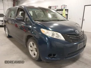 2011 Toyota Sienna with VIN 5TDZK3DC8BS125884, listed as a IAAI auction lot 41998890 with 249,193 mi miles. Bid and sale history available at carsss.com. Image 1.