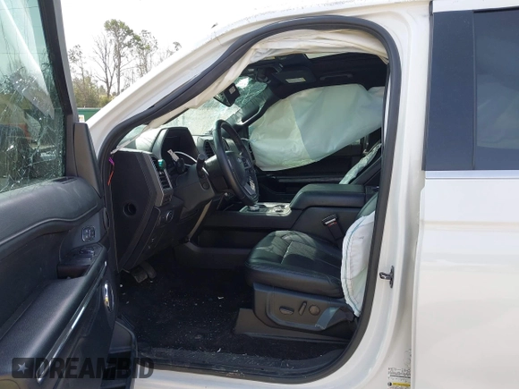 2021 Ford Expedition XLT with VIN 1FMJU1JT3MEA73083, listed as a IAAI auction lot 41770937 with 40,588 mi miles and . Bid and sale history available at DreamBid. Image 5.