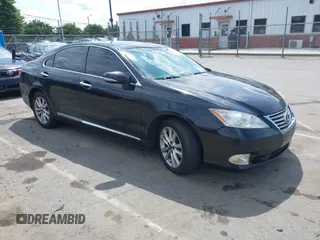2010 Lexus ES 330 z VIN JTHBK1EG1A2356010, wystawiony jako IAAI lot #42438100 z przebiegiem 306 859 mil mil oraz . Historia ofert i sprzedaży dostępna na DreamBid. Obrazek 1.