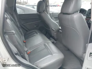 2006 Jeep Grand Cherokee Limited with VIN 1J4HR58286C307056, listed as a IAAI auction lot 41978528 with 130,855 mi miles. Bid and sale history available at carsss.com. Image 8.