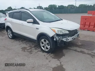 2014 Ford Escape SE с VIN 1FMCU9GX2EUA62133, выставлен на аукционе IAAI как лот 42342688 с пробегом Не указан миль и . История ставок и продаж доступна на DreamBid. Изображение 1.