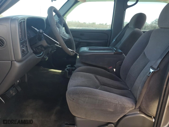 2007 Chevrolet Silverado 1500 Classic LS with VIN 2GCEC13V871135901, listed as a Copart auction lot 43634685 with 218,736 mi miles and Salvage Title. Bid and sale history available at carsss.com. Image 7.