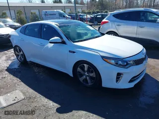 2017 Kia Optima SX with VIN 5XXGW4L20HG121574, listed as a IAAI auction lot 41586918 with 101,517 mi miles. Bid and sale history available at carsss.com. Image 1.
