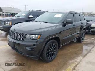 2018 Jeep Grand Cherokee Altitude with VIN 1C4RJEAG5JC216617, listed as a IAAI auction lot 41226061 with 109,166 mi miles. Bid and sale history available at carsss.com. Image 2.
