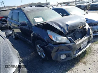 2013 Subaru Outback Limited с VIN 4S4BRBLC3D3318940, выставлен на аукционе IAAI как лот 42758535 с пробегом 149 190 миль миль и . История ставок и продаж доступна на DreamBid. Изображение 1.