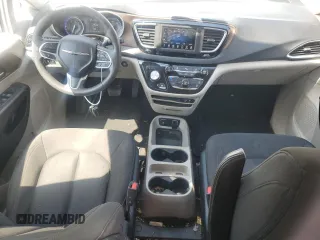 2018 Chrysler Pacifica Touring with VIN 2C4RC1DG9JR130510, listed as a Copart auction lot 63983325 with 201,474 mi miles and Clean title. Bid and sale history available at DreamBid. Image 8.