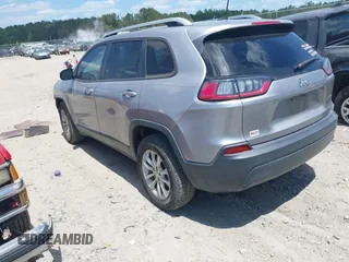 2020 Jeep Cherokee Latitude z VIN 1C4PJLCB6LD582449, wystawiony jako IAAI lot #42149389 z przebiegiem 121 499 mil mil oraz . Historia ofert i sprzedaży dostępna na DreamBid. Obrazek 3.