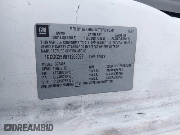 2007 Chevrolet Express Cargo Van with VIN 1GCGG25V871252982, listed as a IAAI auction lot 41480672 with 1 mi miles. Bid and sale history available at carsss.com. Image 9.