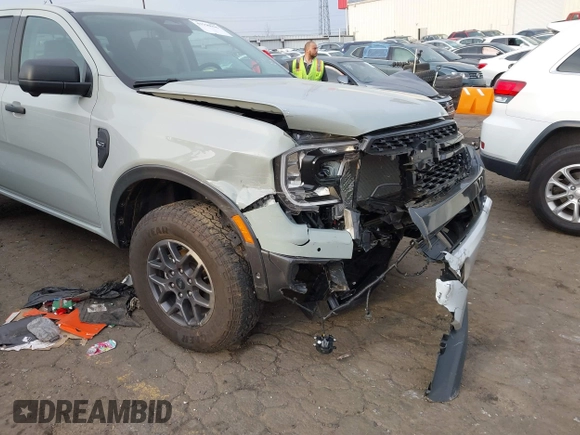 2024 Ford Ranger XLT with VIN 1FTER4HH7RLE32321, listed as a IAAI auction lot 41790946 with 9,000 mi miles. Bid and sale history available at carsss.com. Image 17.