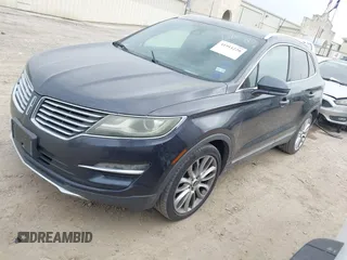 2015 Lincoln MKC with VIN 5LMCJ1A94FUJ13716, listed as a IAAI auction lot 41911220 with 194,825 mi miles. Bid and sale history available at carsss.com. Image 17.