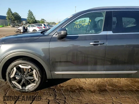 2024 Kia Telluride S with VIN 5XYP6DGC4RG455493, listed as a Copart auction lot 70184074 with 4,067 mi miles and Salvage title. Bid and sale history available at DreamBid. Image 14.