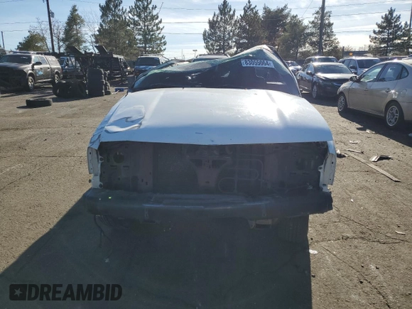 1998 GMC Sonoma z VIN 1GTCS1443W8506359, wystawiony jako Copart lot #83055064 z przebiegiem Nie podano mil oraz Szkody całkowita. Historia ofert i sprzedaży dostępna na DreamBid. Obrazek 5.