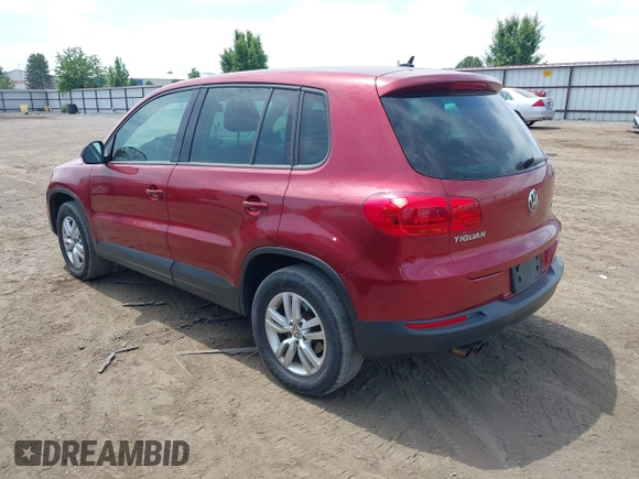 2012 Volkswagen Tiguan LE z VIN WVGAV7AX5CW097459, wystawiony jako IAAI lot #42526659 z przebiegiem 158 634 mil mil oraz . Historia ofert i sprzedaży dostępna na DreamBid. Obrazek 3.