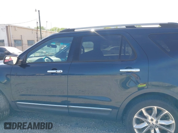 2014 Ford Explorer Limited z VIN 1FM5K7F83EGC55001, wystawiony jako IAAI lot #42018378 z przebiegiem 133 225 mil mil oraz . Historia ofert i sprzedaży dostępna na DreamBid. Obrazek 15.