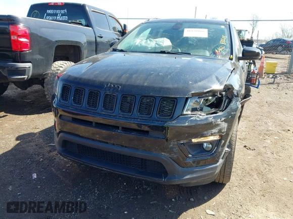 2018 Jeep Compass Limited with VIN 3C4NJDCB7JT361639, listed as a IAAI auction lot 41850166 with 80,208 mi miles. Bid and sale history available at carsss.com. Image 6.