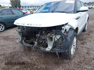 2019 Land Rover Range Rover Evoque SE z VIN SALVP2RX2KH340387, wystawiony jako IAAI lot #42080270 z przebiegiem Nie podano mil oraz . Historia ofert i sprzedaży dostępna na DreamBid. Obrazek 6.