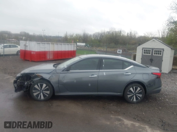 2019 Nissan Altima 2.5 SL with VIN 1N4BL4EV5KC224920, listed as a IAAI auction lot 41944546 with 156,658 mi miles. Bid and sale history available at carsss.com. Image 14.