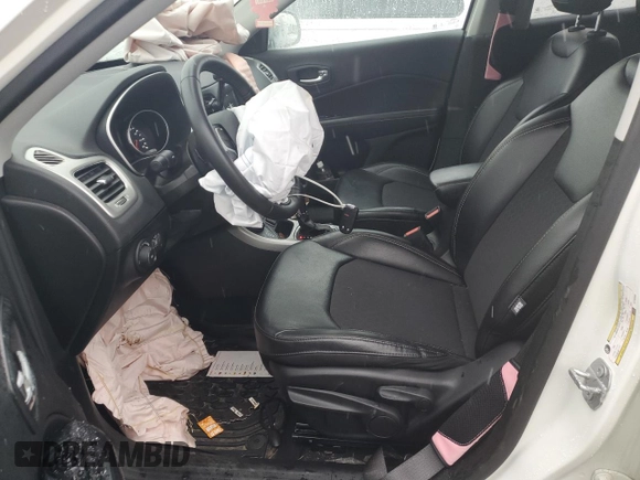 2019 Jeep Compass Latitude with VIN 3C4NJDBB3KT766898, listed as a Copart auction lot 85797534 with 17,398 mi miles and Salvage title. Bid and sale history available at DreamBid. Image 7.