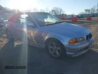 2003 BMW 3 Series 325Ci with VIN WBABS33413PG90825, listed as a IAAI auction lot 41233244 with 203,963 mi miles and . Bid and sale history available at DreamBid. Image 1.