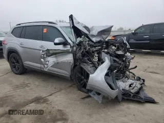 2021 Volkswagen Atlas SE with VIN 1V2MR2CA3MC531395, listed as a Copart auction lot 44148125 with Not provided miles and Salvage title. Bid and sale history available at DreamBid. Image 4.