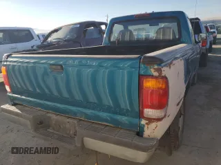 1993 Ford Ranger Splash z VIN 1FTCR10A8PUD15617, wystawiony jako Copart lot #71135104 z przebiegiem 88 764 mil mil oraz Czysty tytuł • Clean title. Historia ofert i sprzedaży dostępna na DreamBid. Obrazek 6.