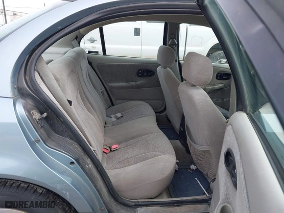 2002 Saturn SL with VIN 1G8ZK52702Z105381, listed as a IAAI auction lot 41962378 with 169,204 mi miles. Bid and sale history available at carsss.com. Image 8.