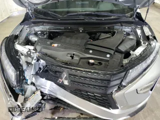 2025 Mitsubishi Eclipse Cross SE z VIN JA4ATWAA9SZ004014, wystawiony jako Copart lot #57436565 z przebiegiem 5 772 mil mil oraz Szkoda całkowita • Salvage title. Historia ofert i sprzedaży dostępna na DreamBid. Obrazek 12.