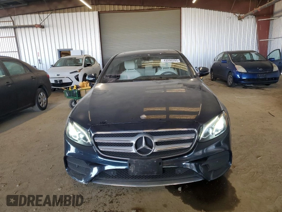 2017 Mercedes-Benz E 300 Luxury with VIN WDDZF4JB1HA157271, listed as a Copart auction lot 43200285 with 36,085 mi miles and Salvage title. Bid and sale history available at DreamBid. Image 5.