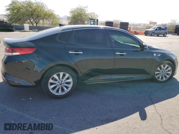 2018 Kia Optima LX z VIN 5XXGT4L38JG270077, wystawiony jako Copart lot #78036814 z przebiegiem 85 087 mil mil oraz Szkoda całkowita • Salvage title. Historia ofert i sprzedaży dostępna na DreamBid. Obrazek 3.